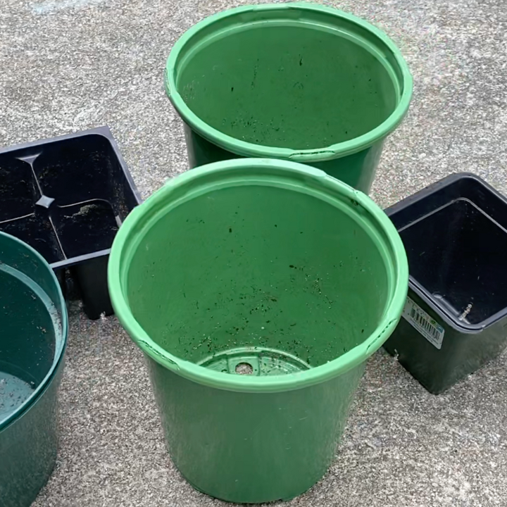 grow pots that are being recycled